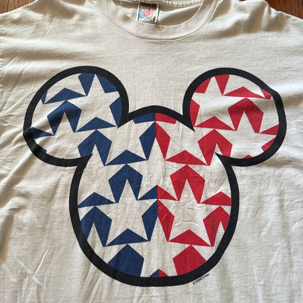 90’s Disney Single Stitch Vintage T-Shirt - Picture 2 of 7